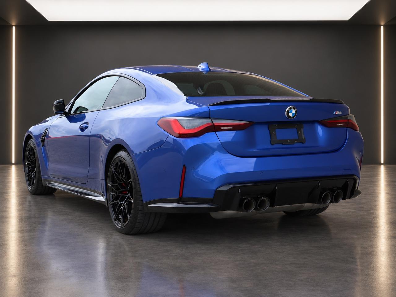 2022 BMW M4  Photo