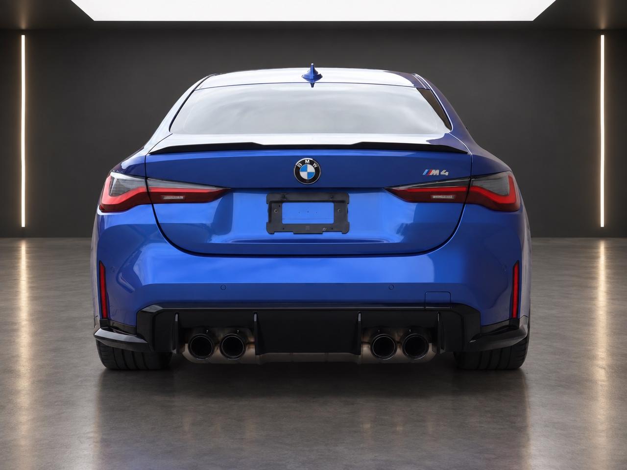 2022 BMW M4  Photo