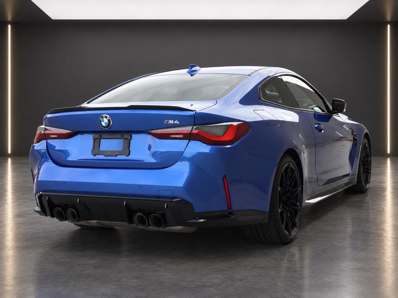2022 BMW M4  Photo