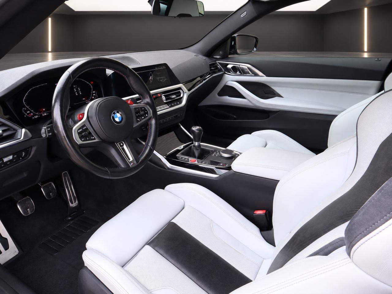 2022 BMW M4  Photo