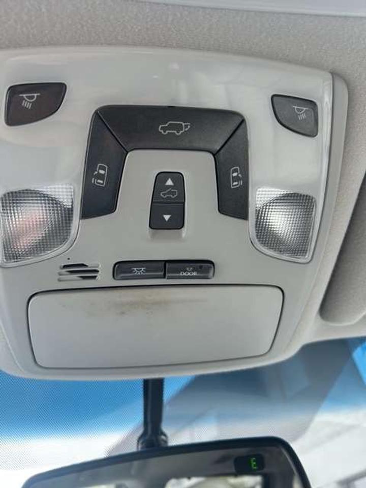 2014 Toyota Sienna XLE   AWD   LEATHER   SUNROOF   REAR CAMERA Photo