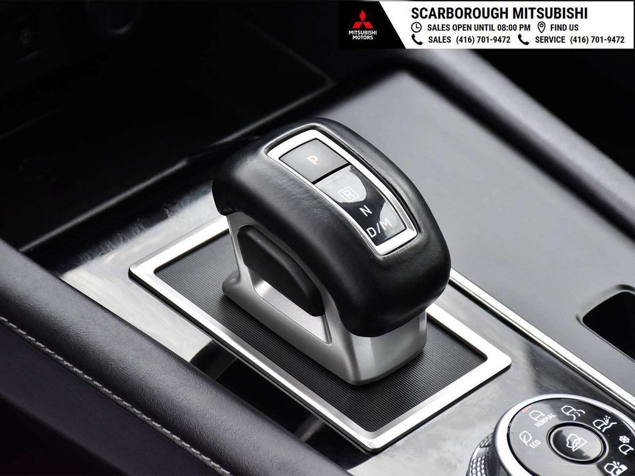 2024 Mitsubishi Outlander LE, sunroof, blue tooth, blind spot, rear camera Photo