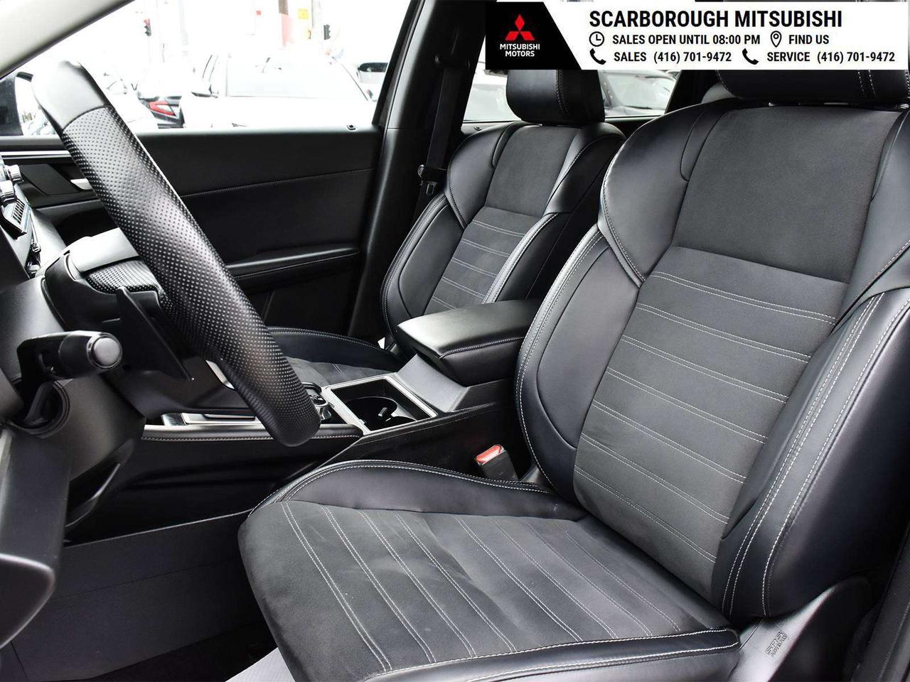 2024 Mitsubishi Outlander LE, sunroof, blue tooth, blind spot, rear camera Photo