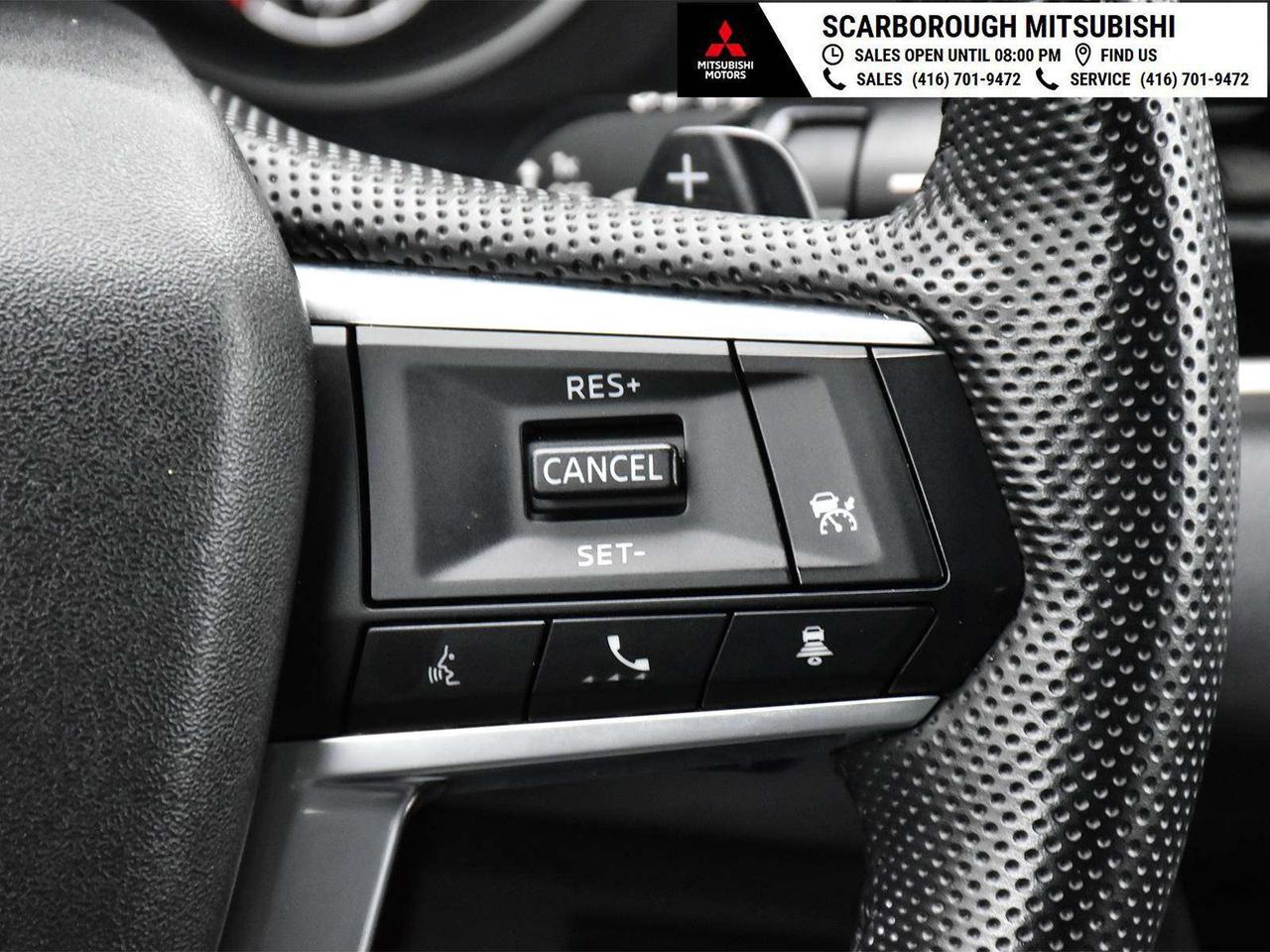 2024 Mitsubishi Outlander LE, sunroof, blue tooth, blind spot, rear camera Photo