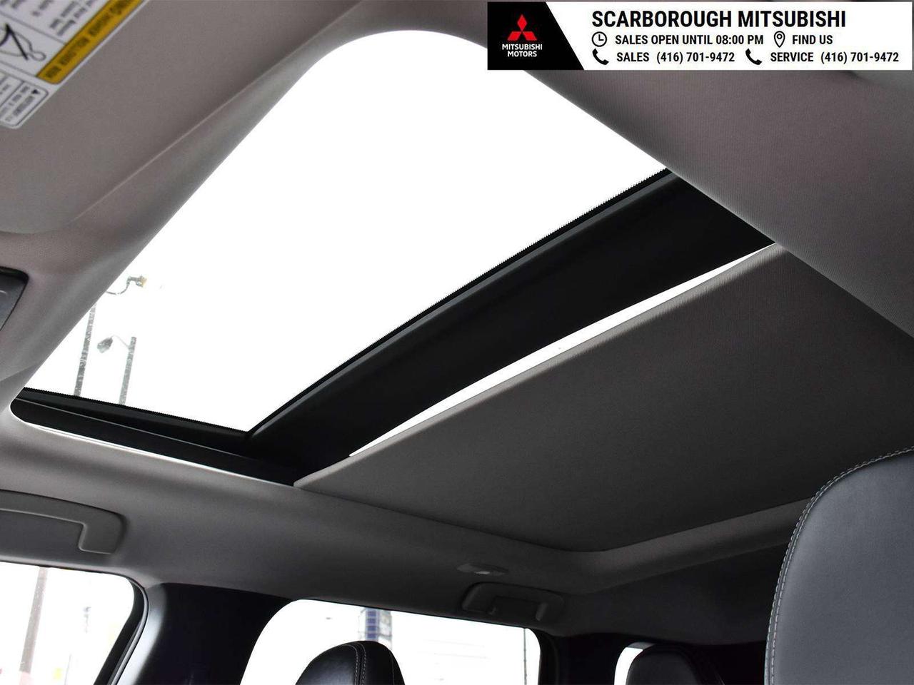 2024 Mitsubishi Outlander LE, sunroof, blue tooth, blind spot, rear camera Photo