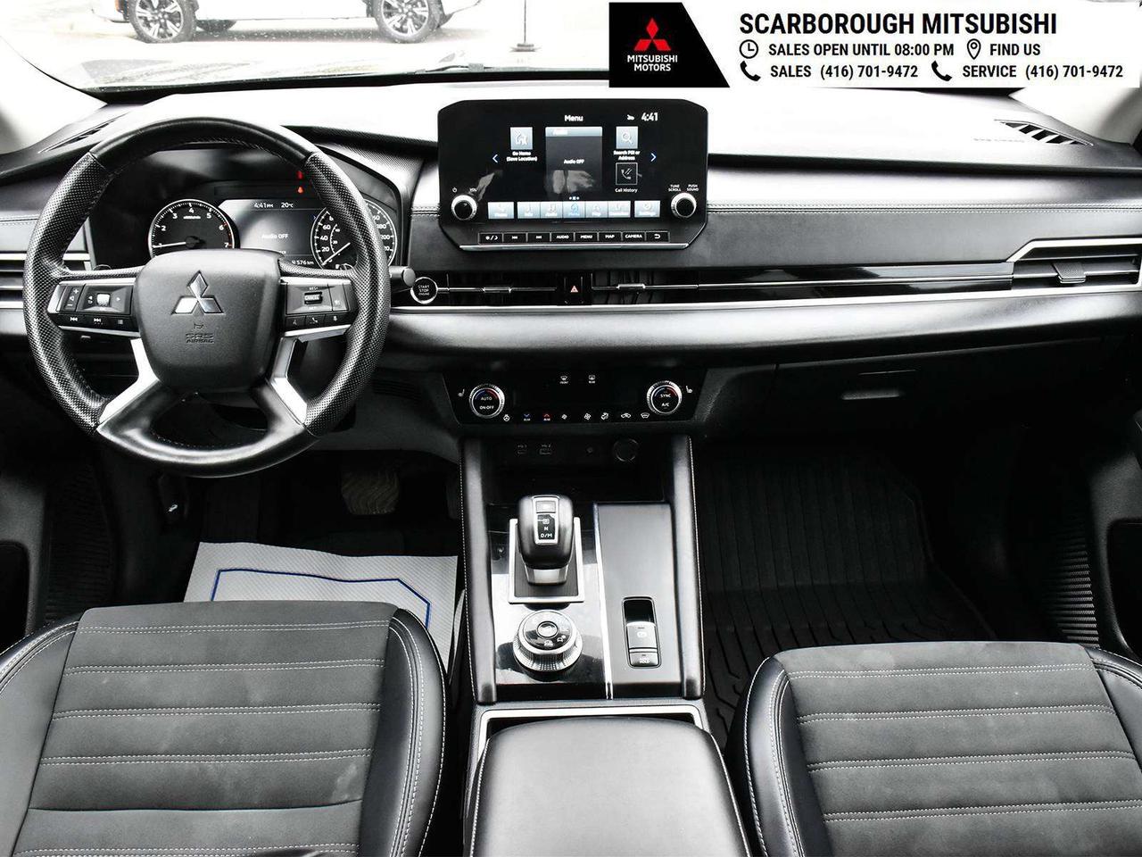 2024 Mitsubishi Outlander LE, sunroof, blue tooth, blind spot, rear camera Photo