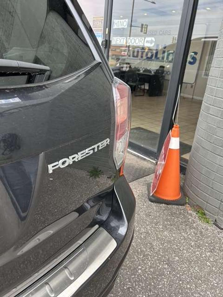 2018 Subaru Forester LIMITED   EYESIGHT   PANO ROOF   LEATHER Photo