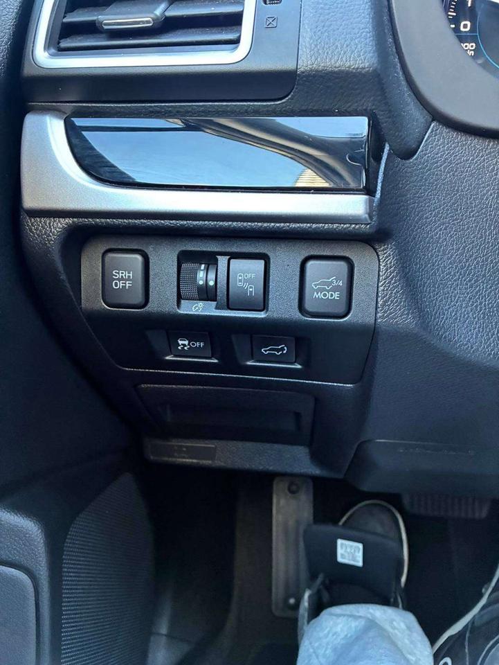 2018 Subaru Forester LIMITED   EYESIGHT   PANO ROOF   LEATHER Photo