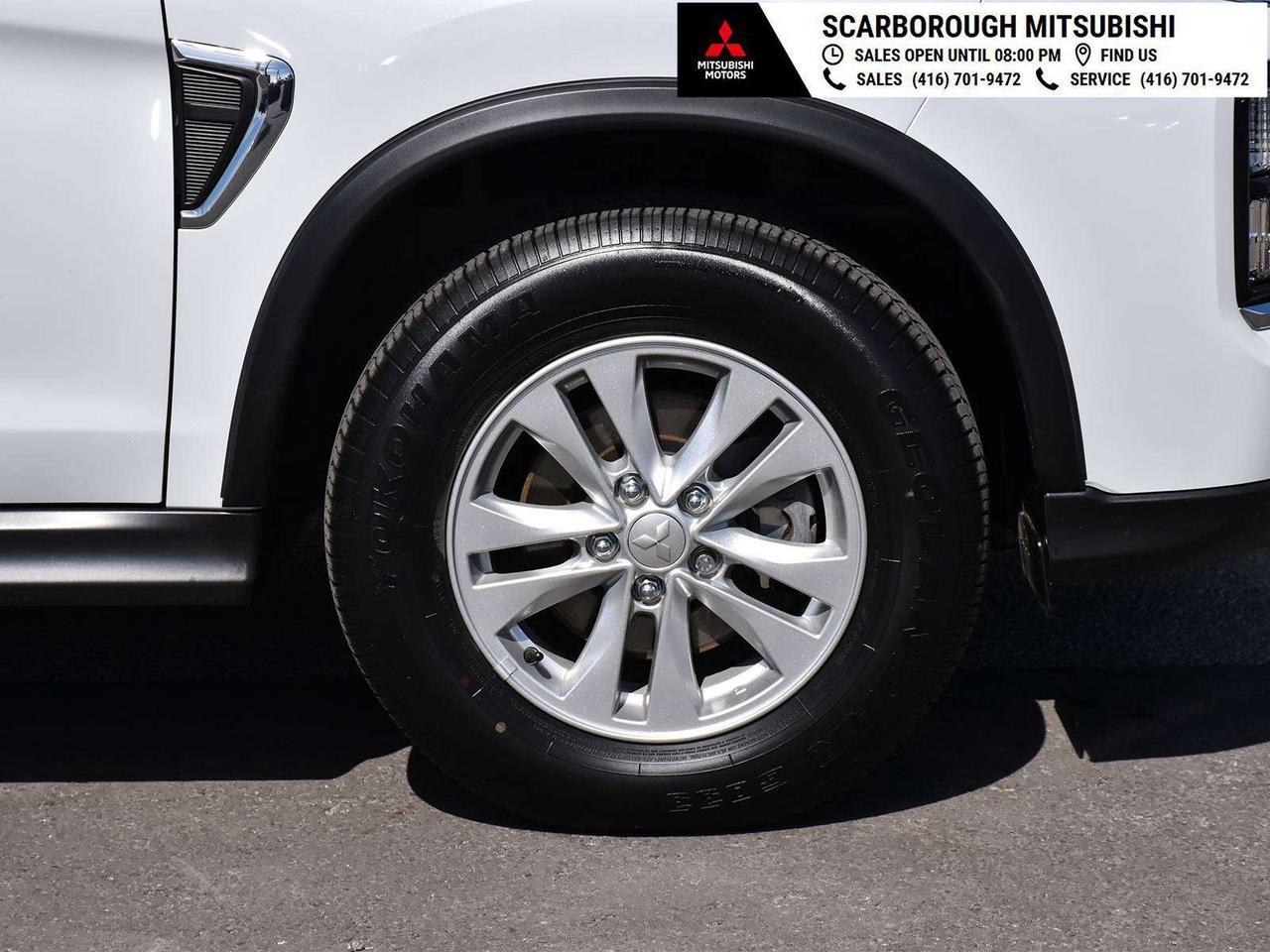 2023 Mitsubishi RVR SE ,Auto, blue tooth, rear camera , carplay Photo
