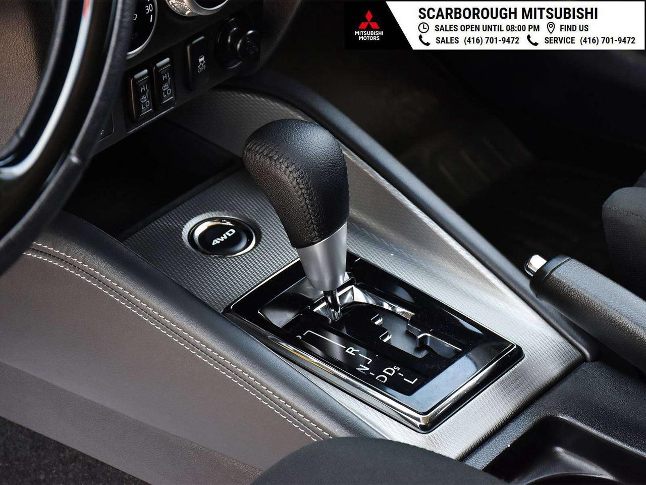 2023 Mitsubishi RVR SE ,Auto, blue tooth, rear camera , carplay Photo