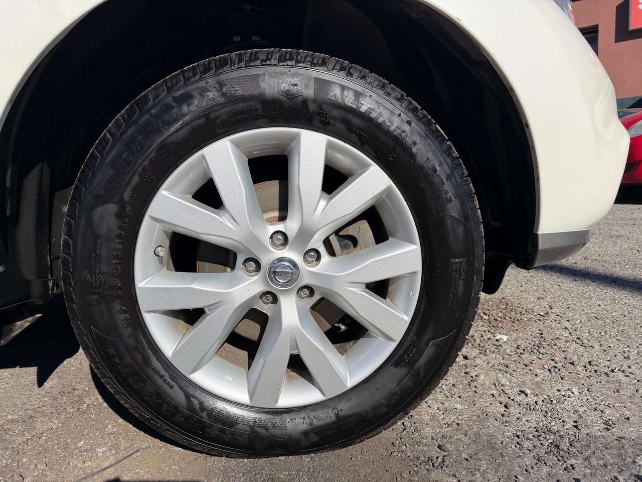 2012 Nissan Murano SL Photo