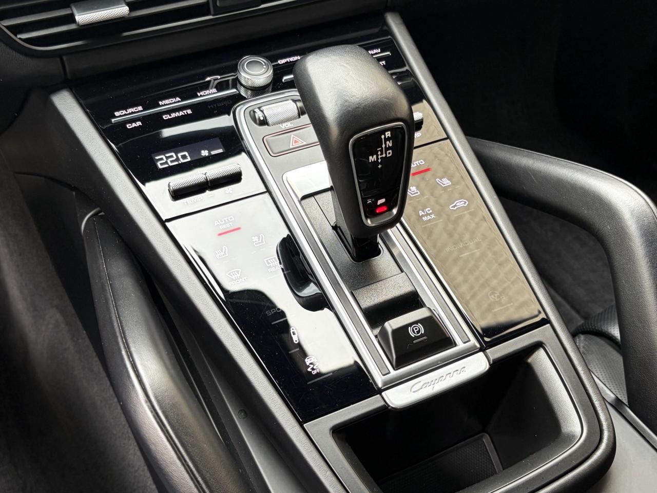 2022 Porsche Cayenne  Photo