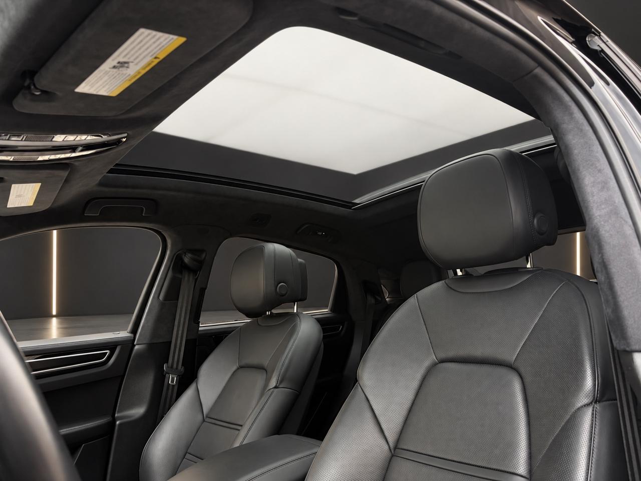 2022 Porsche Cayenne  Photo