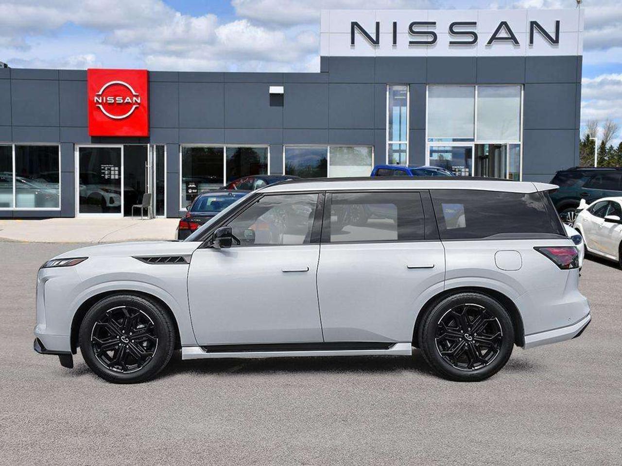 2026 Infiniti QX80 SPORT Photo