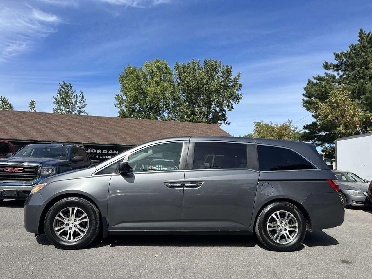 2012 Honda Odyssey EX Photo