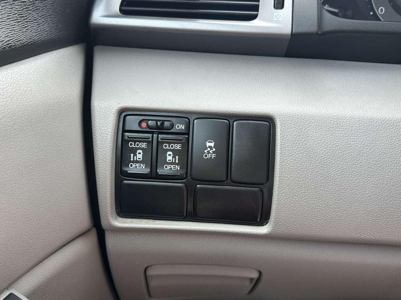 2012 Honda Odyssey EX Photo