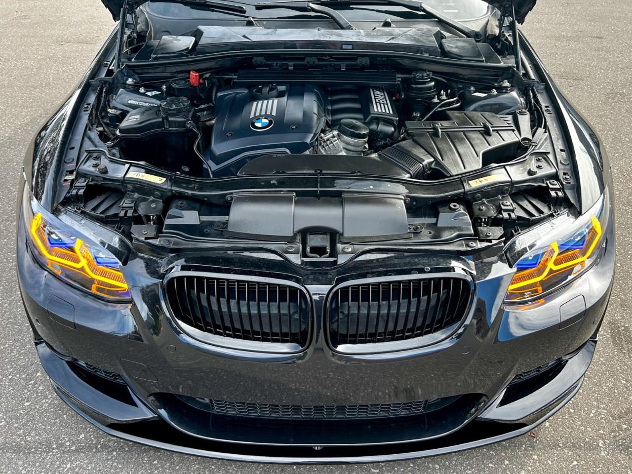 2013 BMW 3 Series 328i / M Package / Convertible Photo
