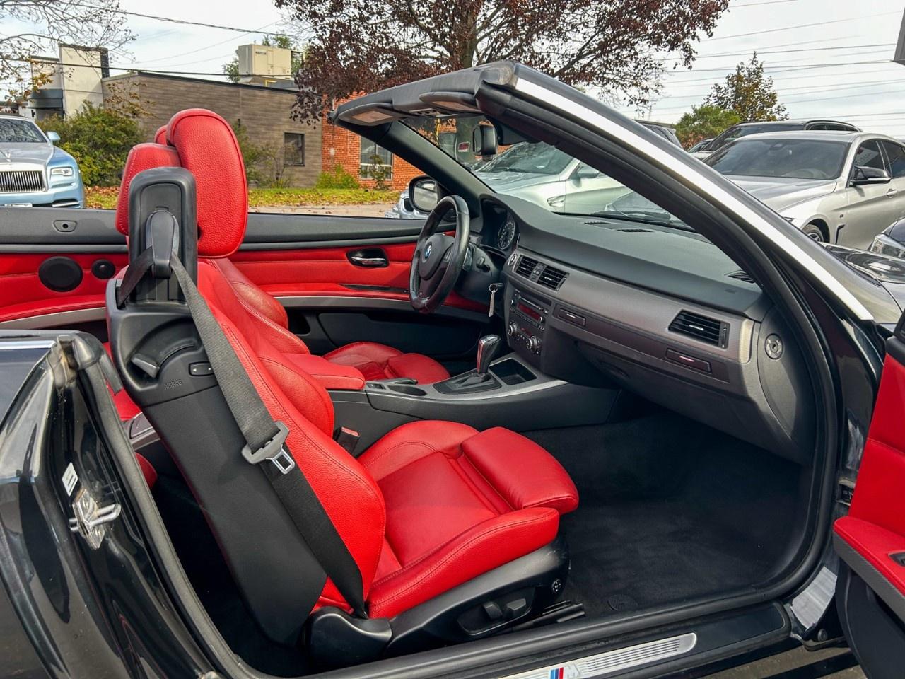 2013 BMW 3 Series 328i / M Package / Convertible Photo