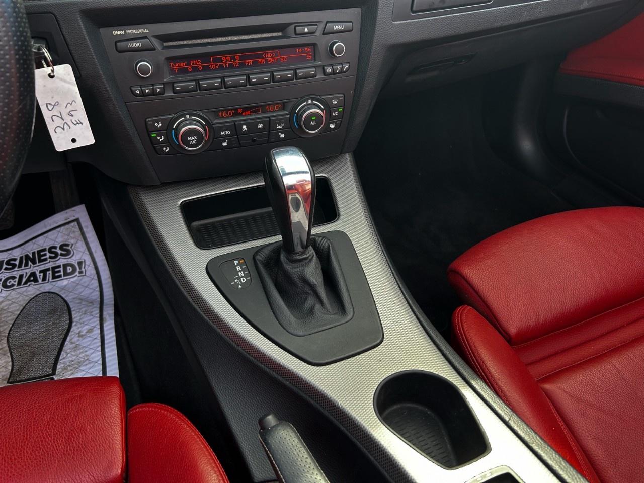 2013 BMW 3 Series 328i / M Package / Convertible Photo