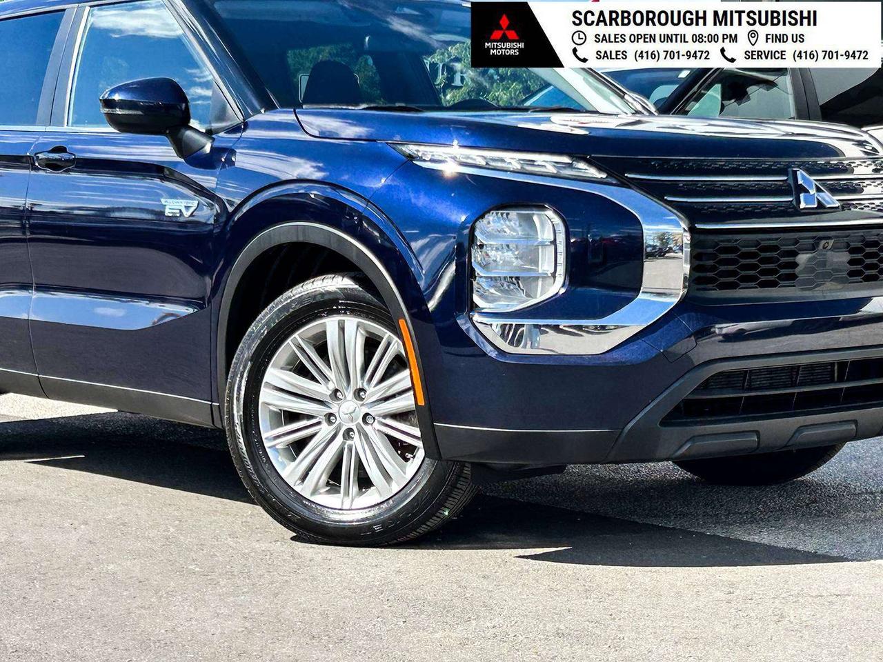 2023 Mitsubishi Outlander ES   PHEV   Apple Carplay I  Rear camera Photo
