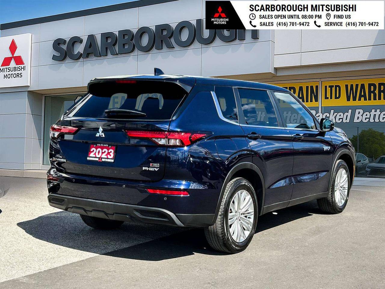 2023 Mitsubishi Outlander ES   PHEV   Apple Carplay I  Rear camera Photo