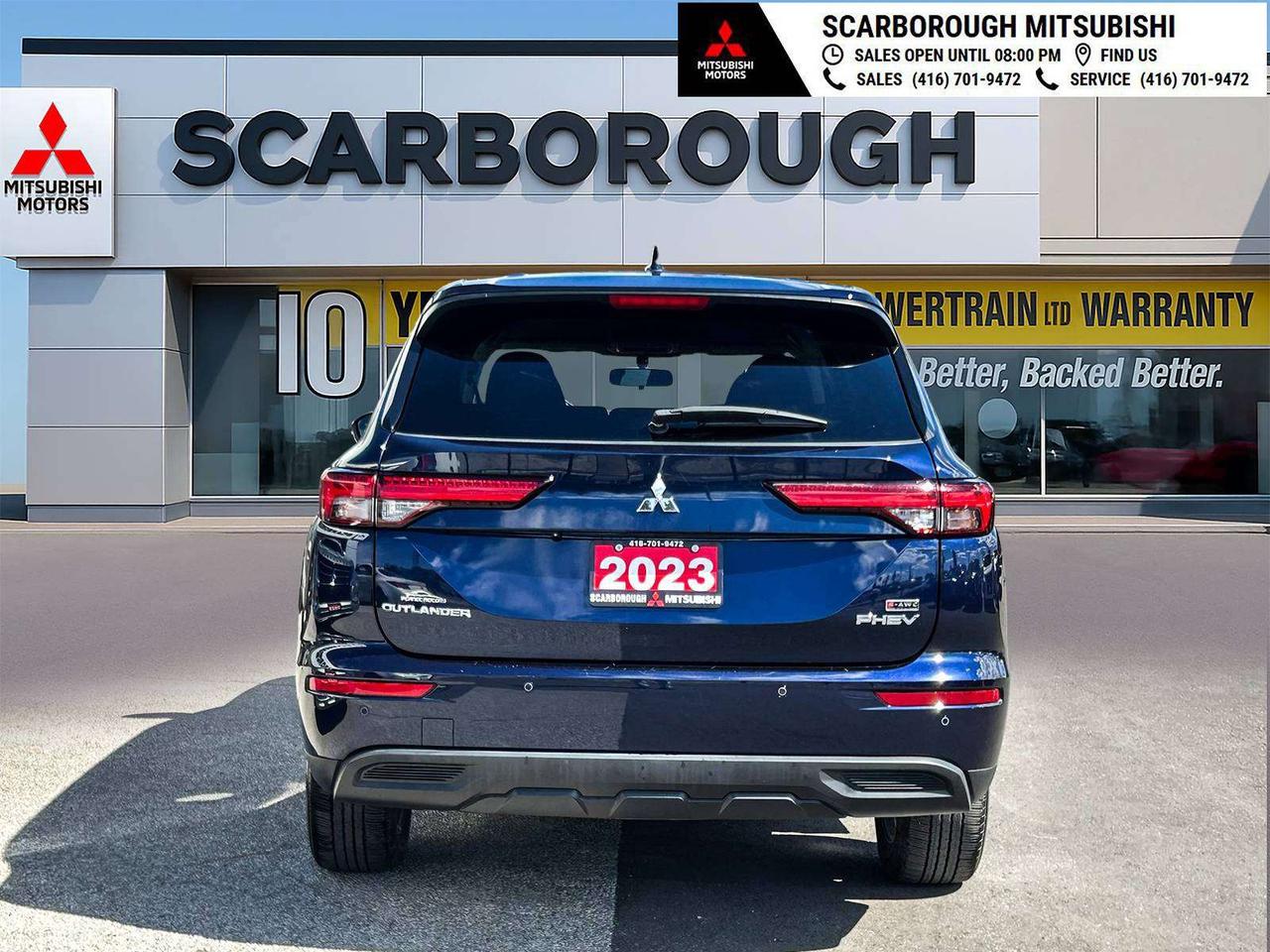 2023 Mitsubishi Outlander ES   PHEV   Apple Carplay I  Rear camera Photo