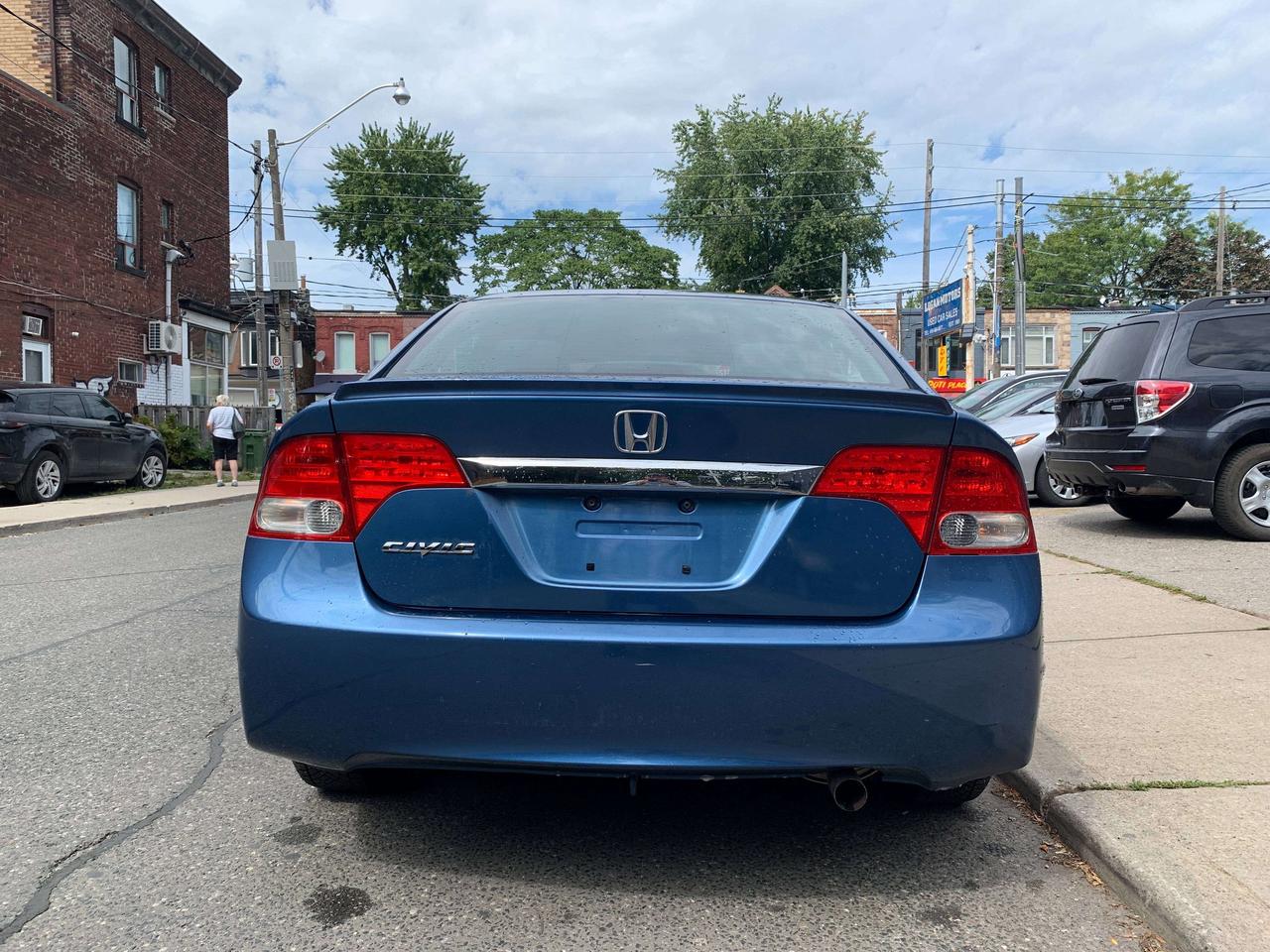 2010 Honda Civic LX SPORT Photo