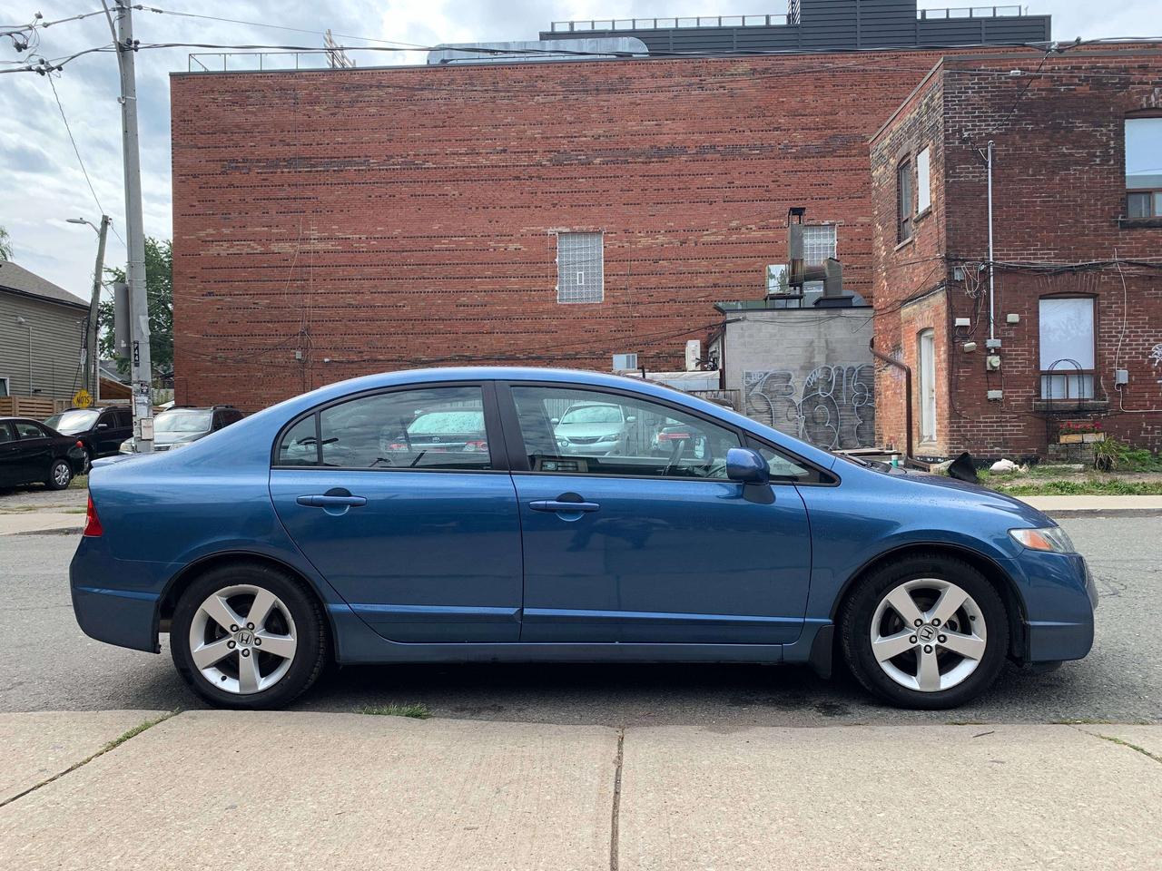 2010 Honda Civic LX SPORT Photo