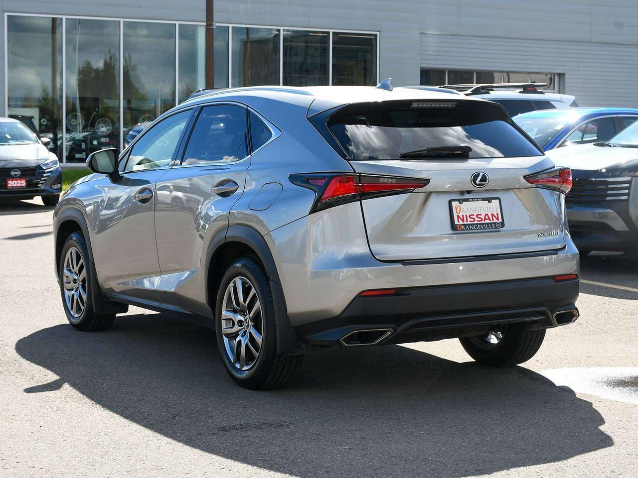 2021 Lexus NX 300 Signature Package  - Heated Seats Photo3
