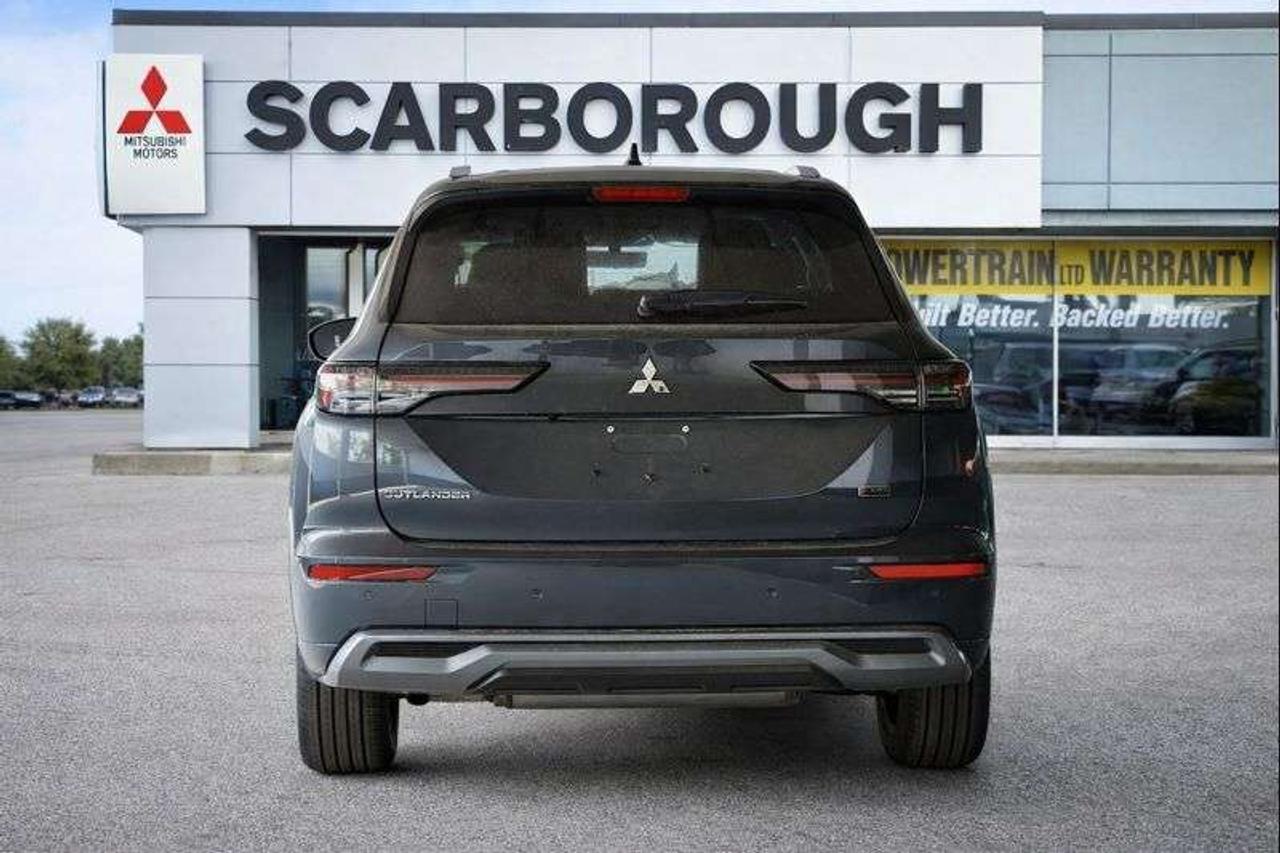 2026 Mitsubishi Outlander GT PREMIUM Demo Photo4