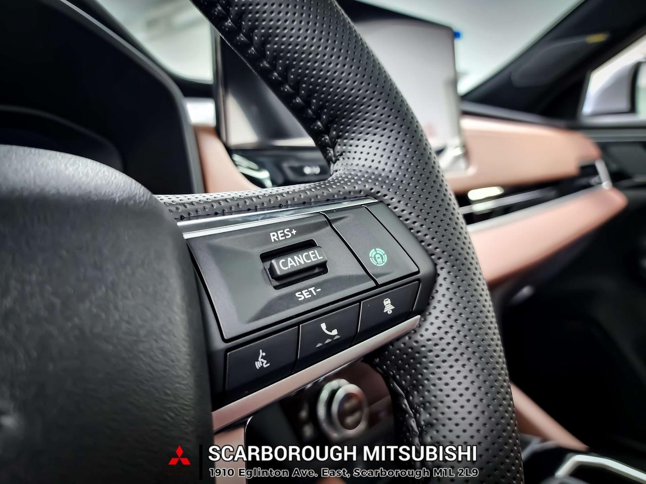 2026 Mitsubishi Outlander GT PREMIUM Demo Photo