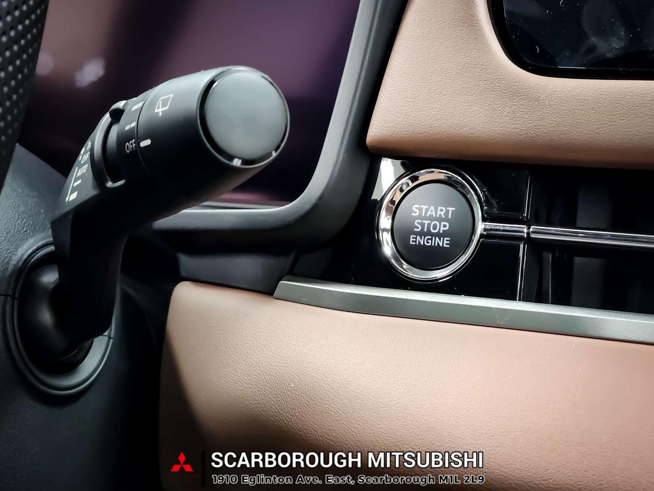 2026 Mitsubishi Outlander GT PREMIUM Demo Photo
