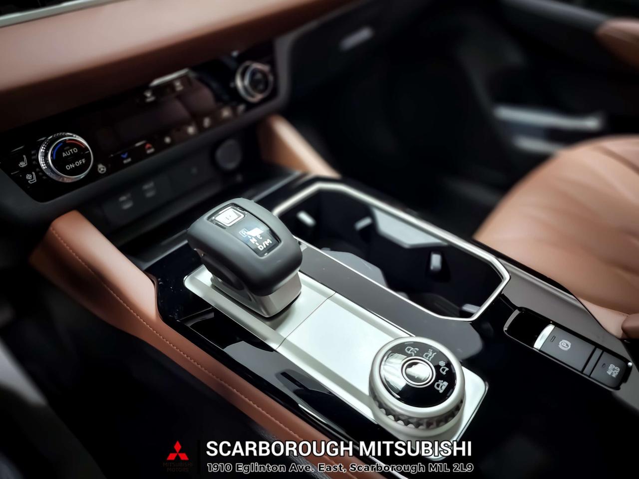 2026 Mitsubishi Outlander GT PREMIUM Demo Photo