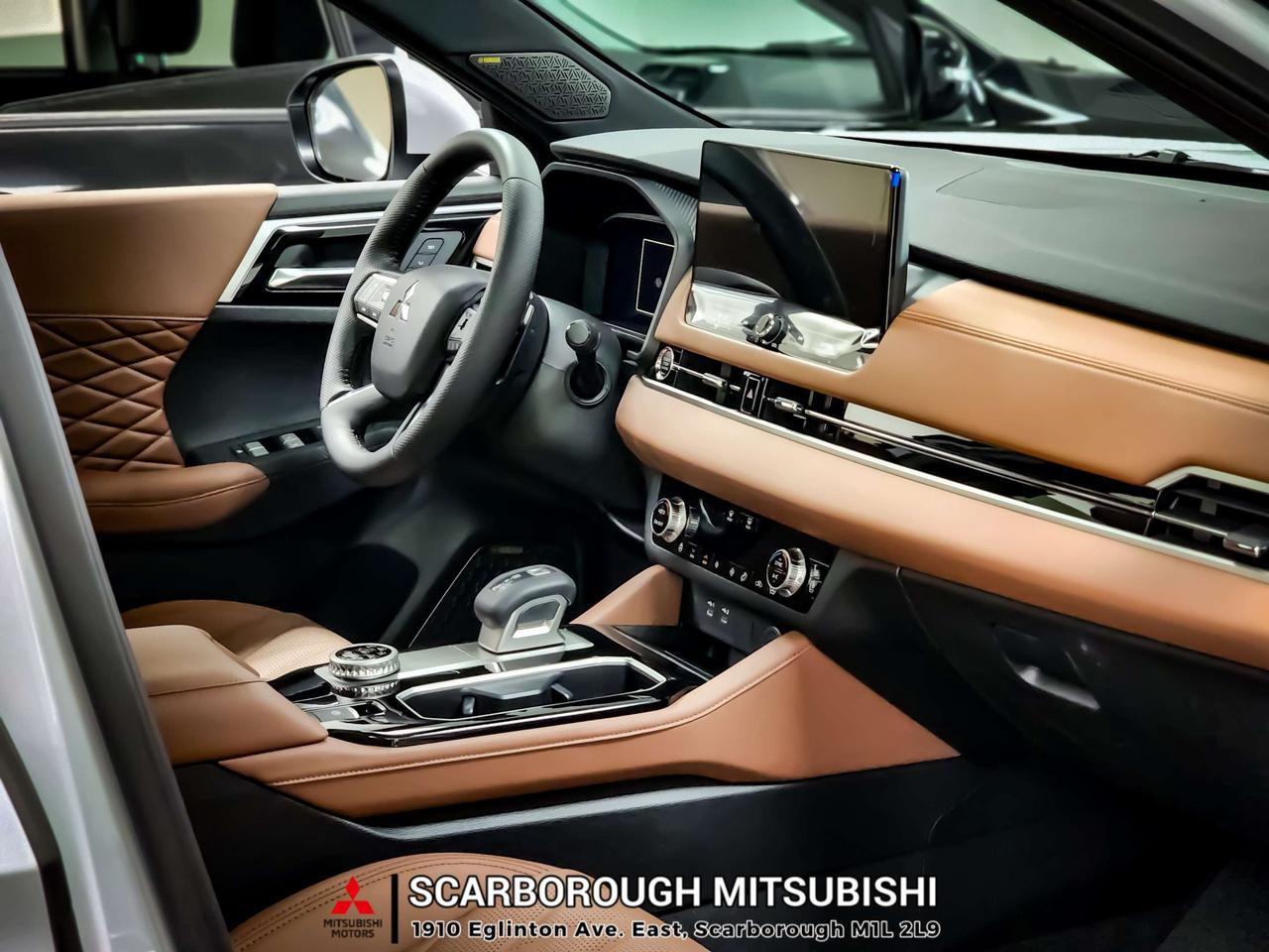 2026 Mitsubishi Outlander GT PREMIUM Demo Photo