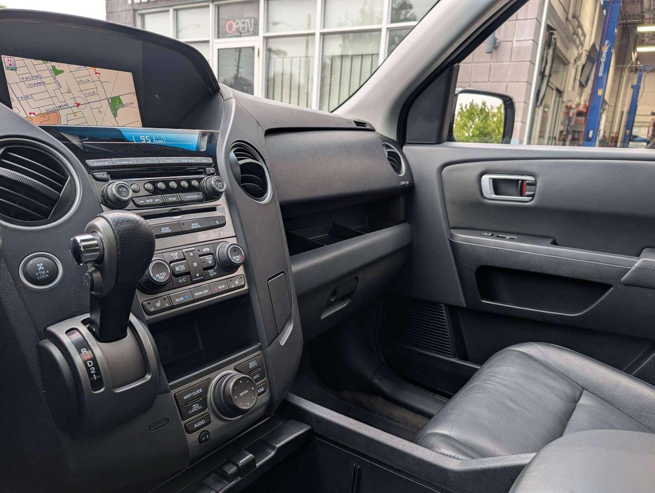 2012 Honda Pilot Touring Photo