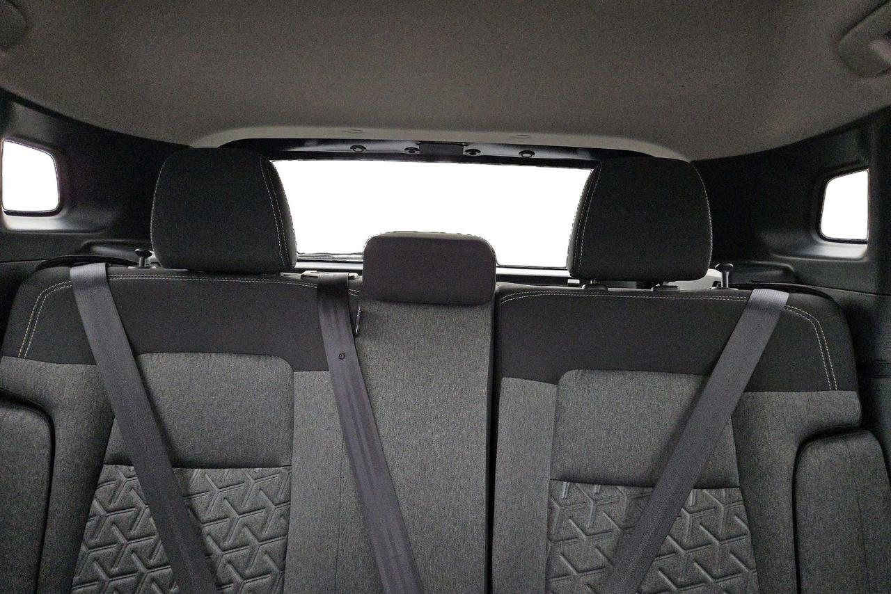 2026 Nissan Kicks SV Photo