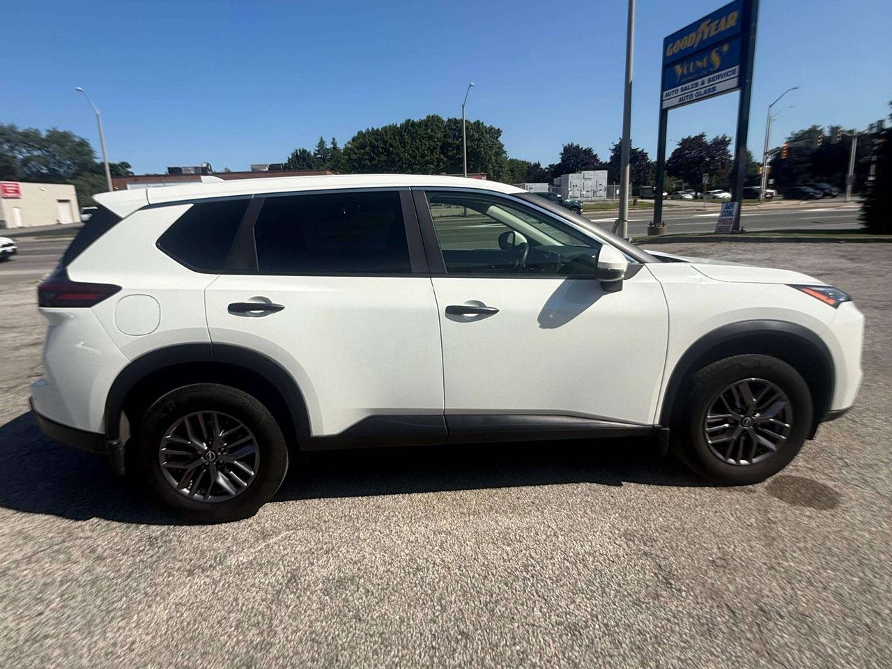 2024 Nissan Rogue S Photo