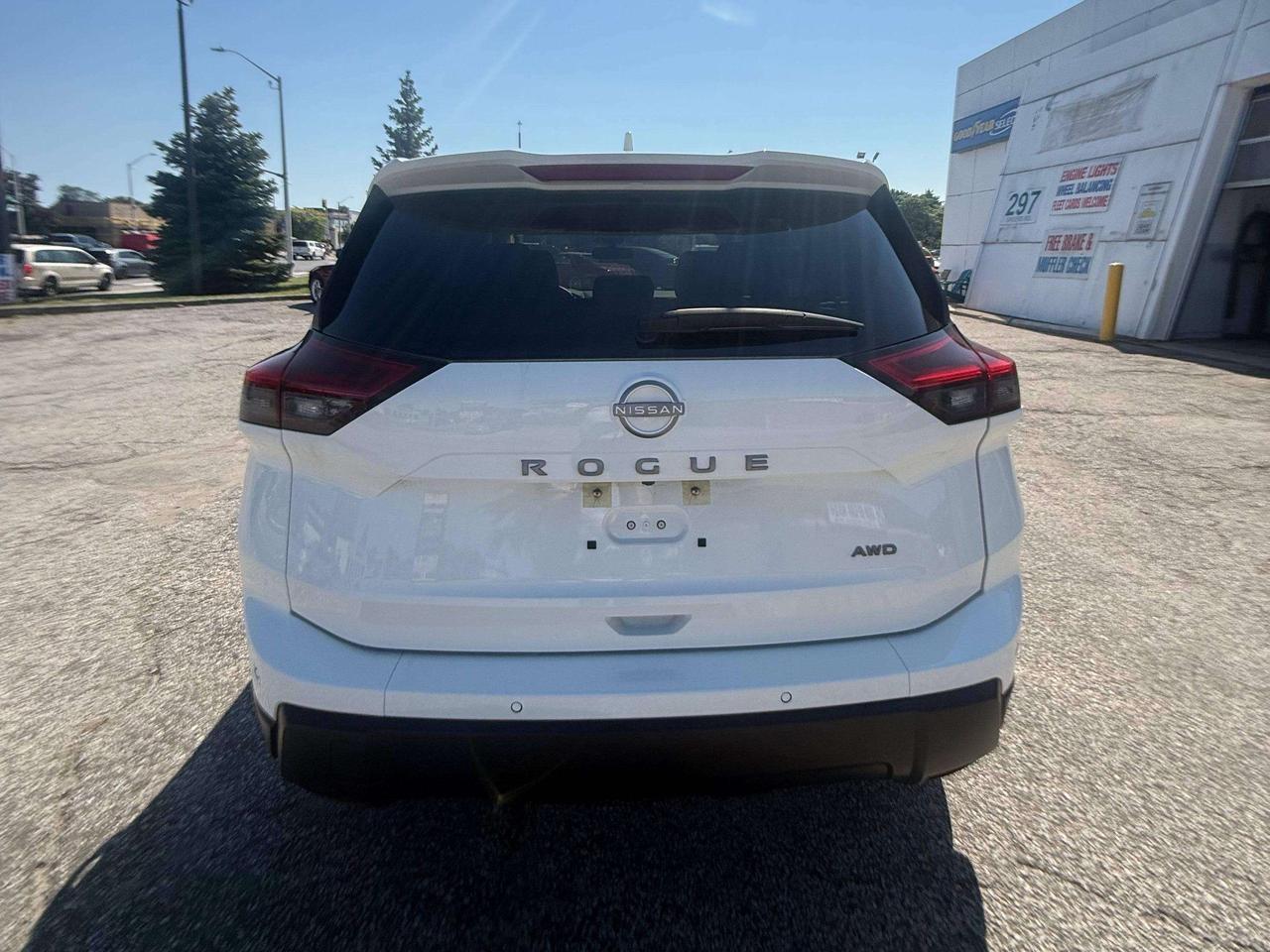 2024 Nissan Rogue S Photo3