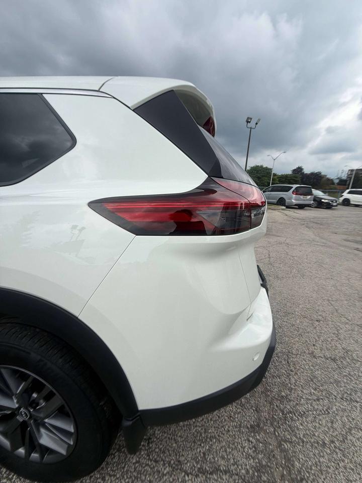 2024 Nissan Rogue S Photo