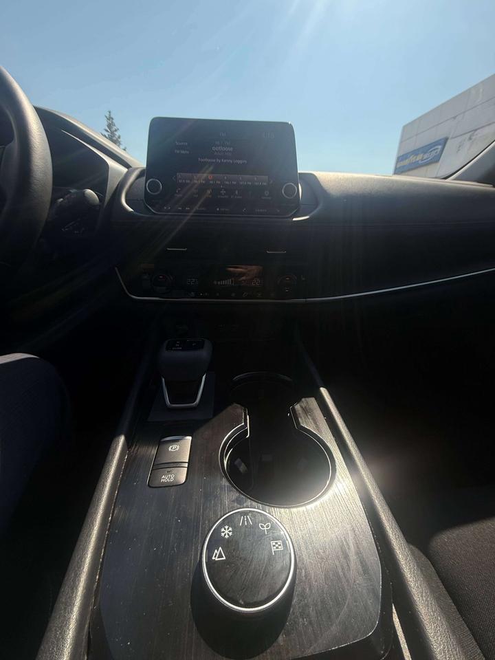 2024 Nissan Rogue S Photo