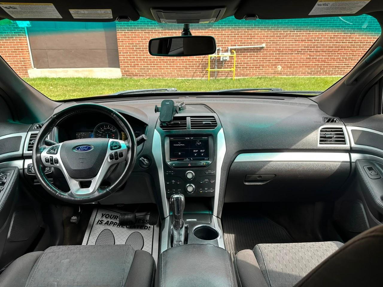 2011 Ford Explorer FWD 4dr V6 Auto XLT Photo
