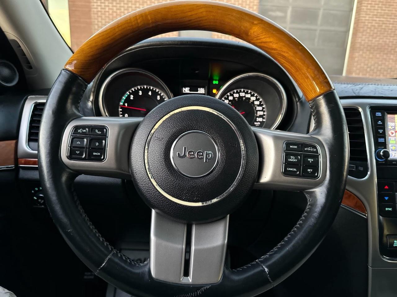 2013 Jeep Grand Cherokee 4WD 4dr Overland Photo
