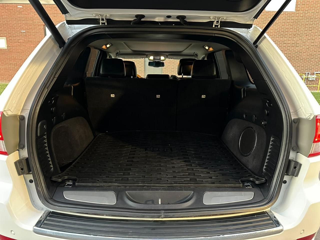 2013 Jeep Grand Cherokee 4WD 4dr Overland Photo