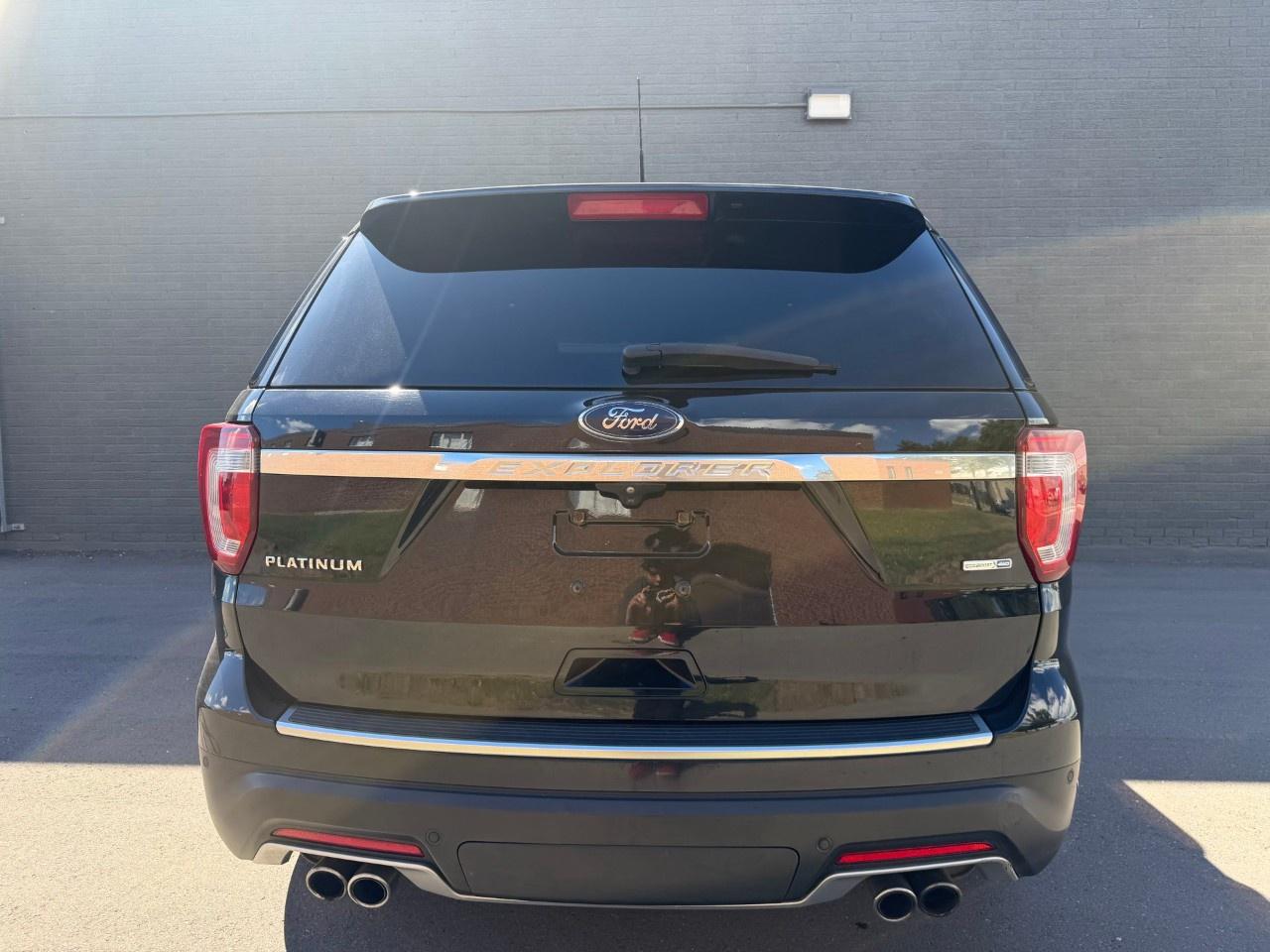 2018 Ford Explorer Platinum 4WD Photo