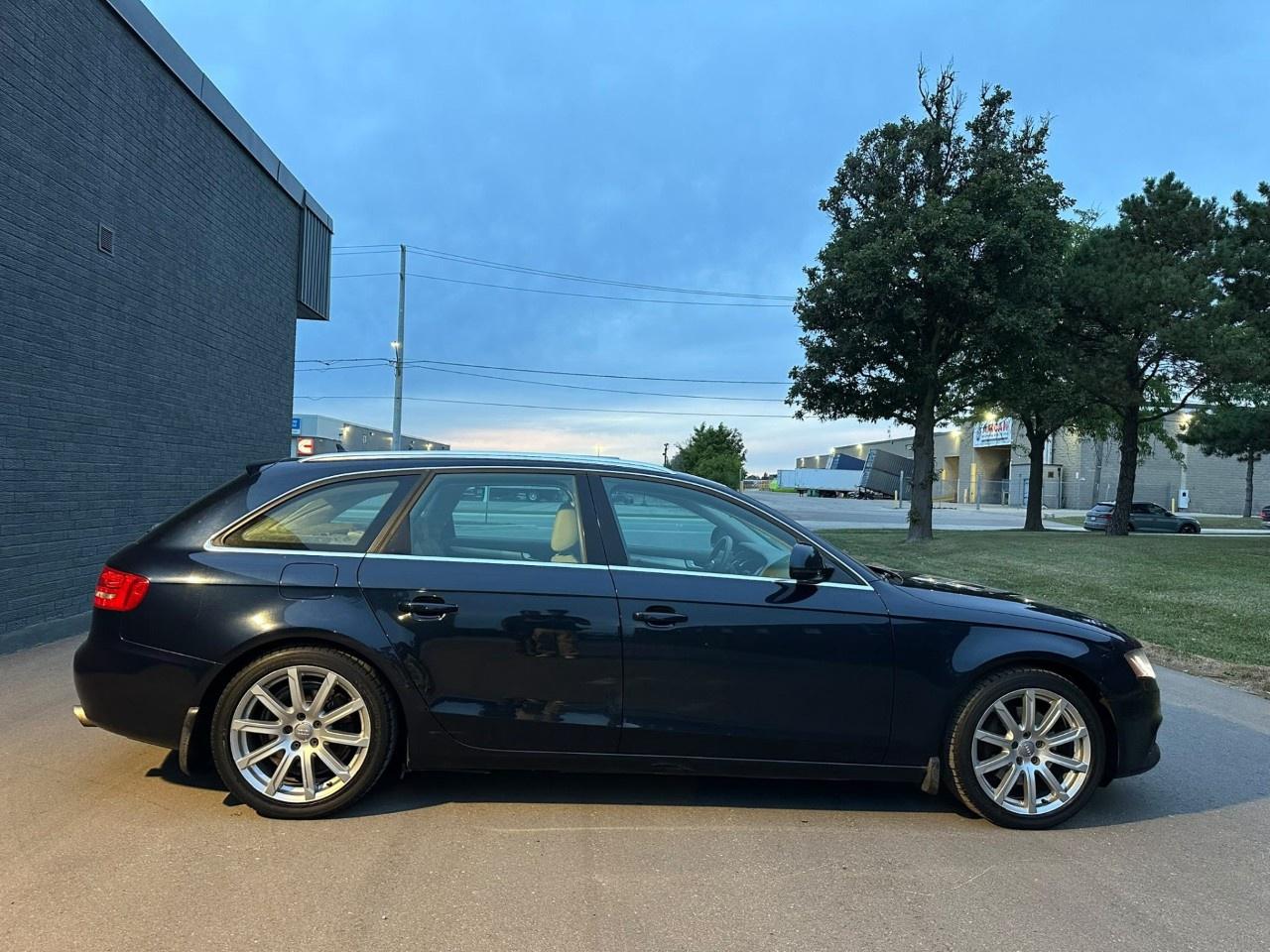 2009 Audi A4 4dr Wgn Auto 2.0T quattro Premium Photo
