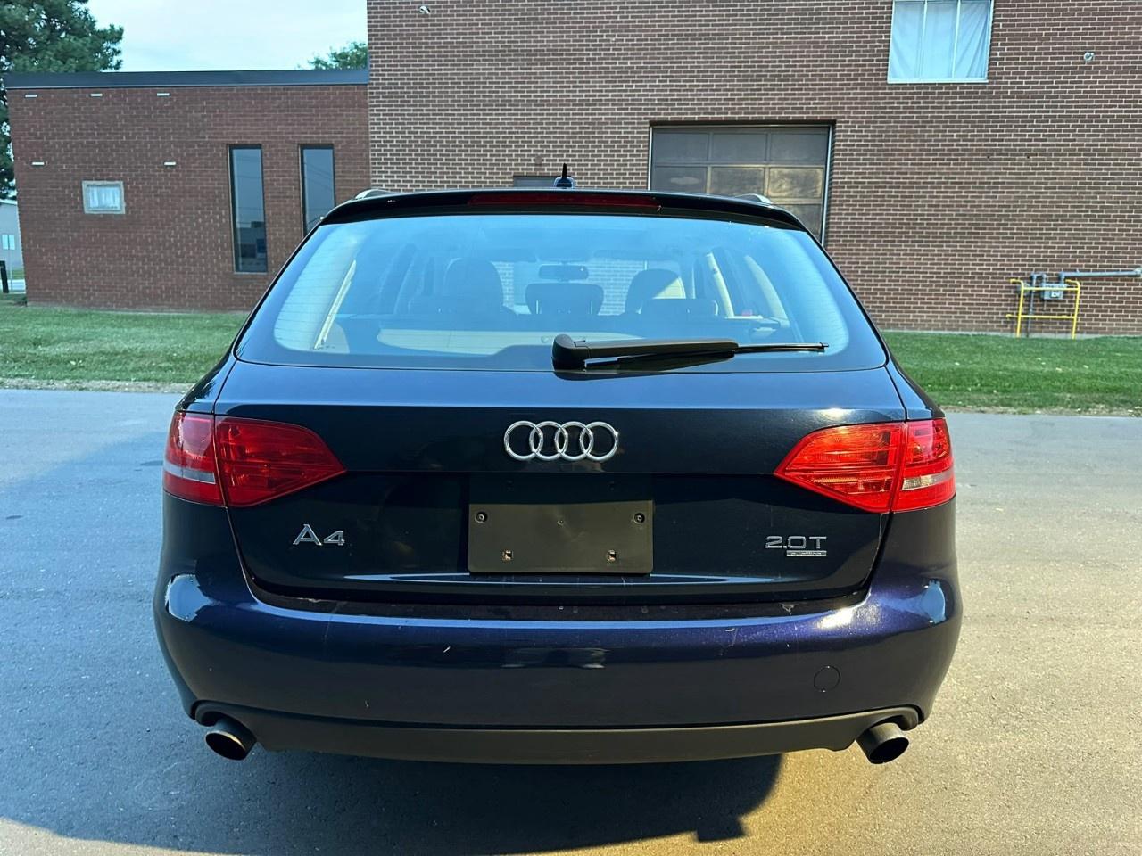2009 Audi A4 4dr Wgn Auto 2.0T quattro Premium Photo