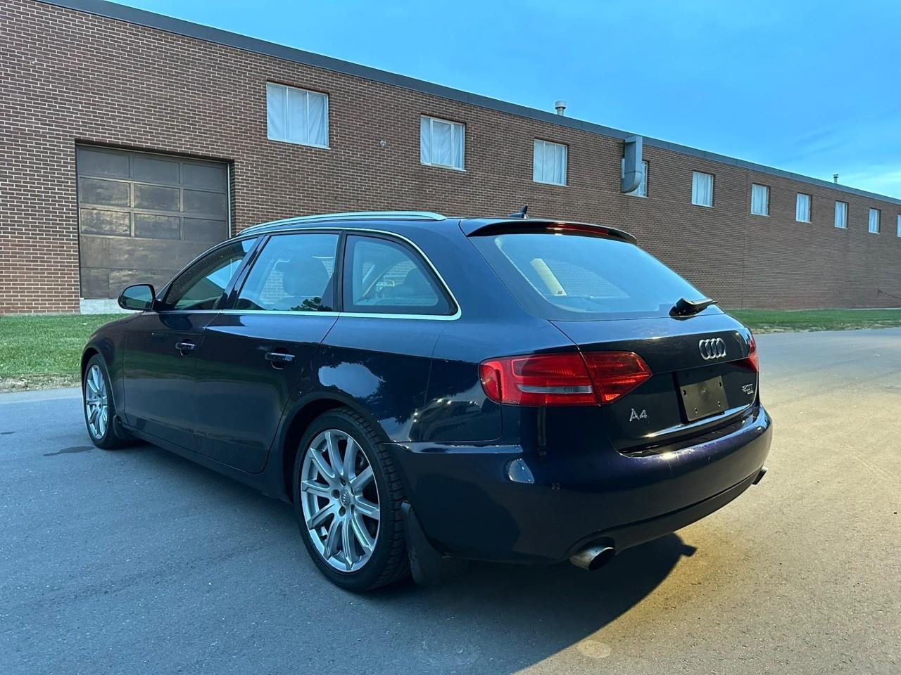 2009 Audi A4 4dr Wgn Auto 2.0T quattro Premium Photo