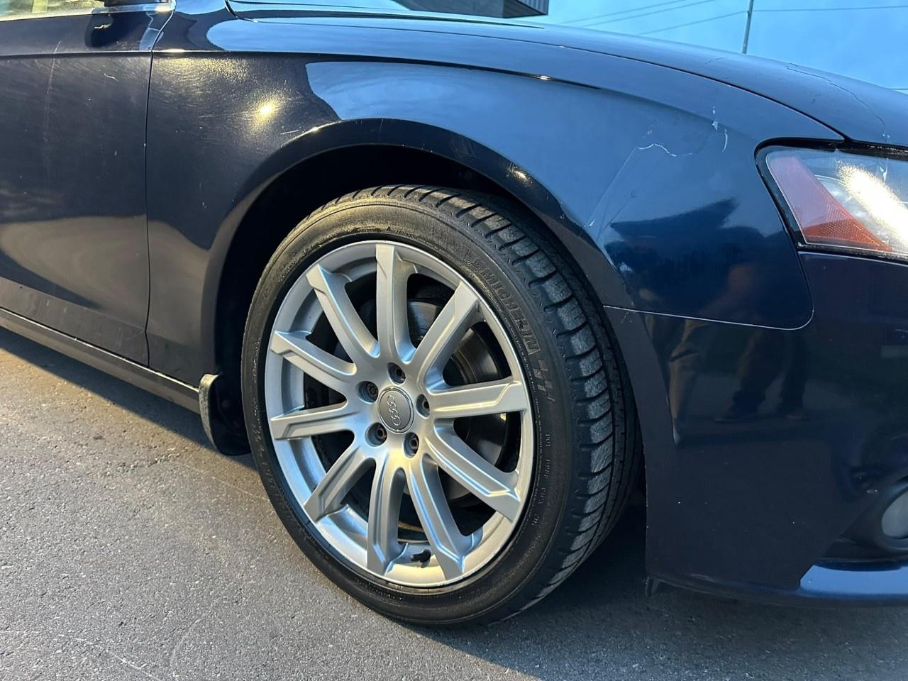 2009 Audi A4 4dr Wgn Auto 2.0T quattro Premium Photo