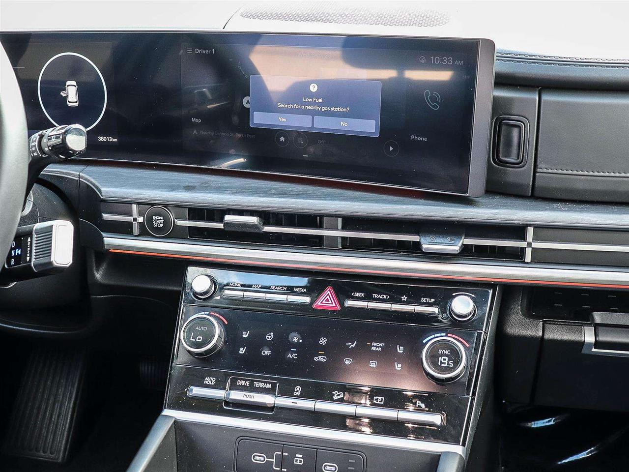 2025 Hyundai Santa Fe Luxury Photo