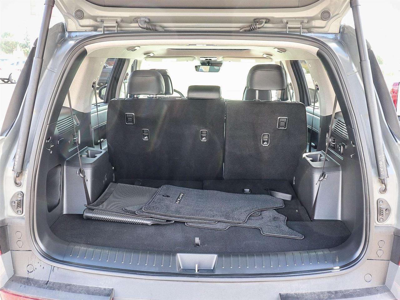 2025 Hyundai Santa Fe Luxury Photo